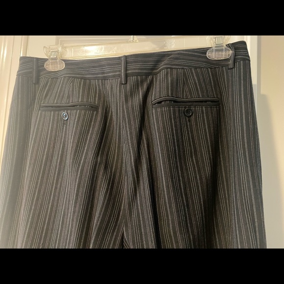 Nine West gray striped trouser with stretch; Size 14W - Picture 3 of 5